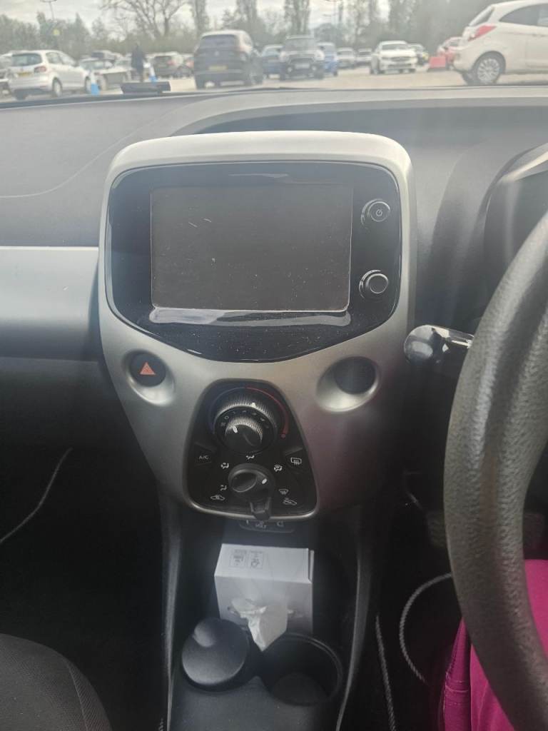 Citroen, C1, Hatchback, 2015, Manual, 998 (cc), 5 doors