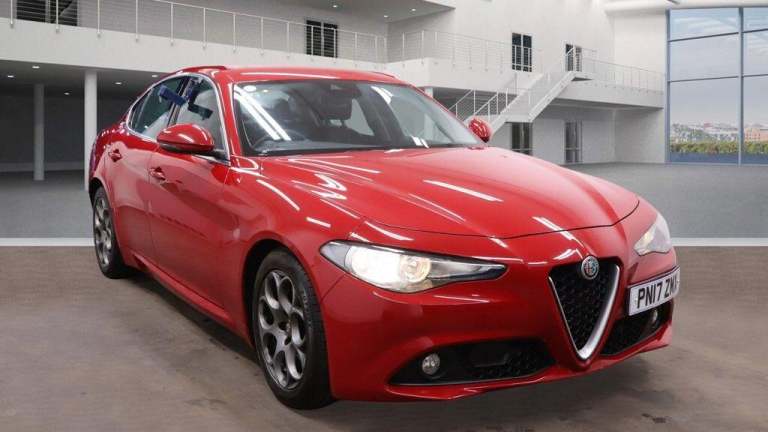 2017 Alfa Romeo Giulia 2.0 TB Super 4dr Auto SALOON PETROL Automatic