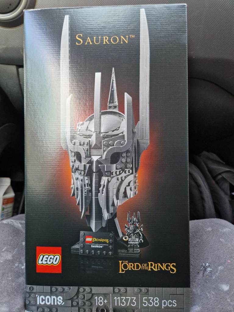 NEW LEGO Lord of the Rings Sauron Helmet Set 11373