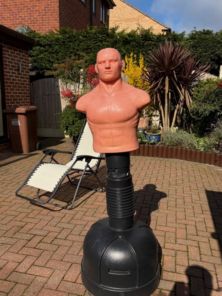XL boxing dummy (Bob) 