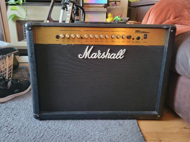 Marshall MG250DFX Guitar Amplifier 