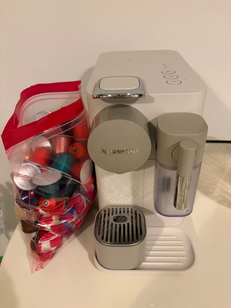 Nespresso machine 