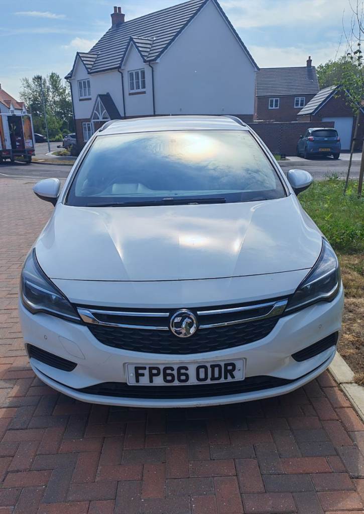 Vauxhall, ASTRA, Estate, 2016, Manual, 1598 (cc), 5 doors