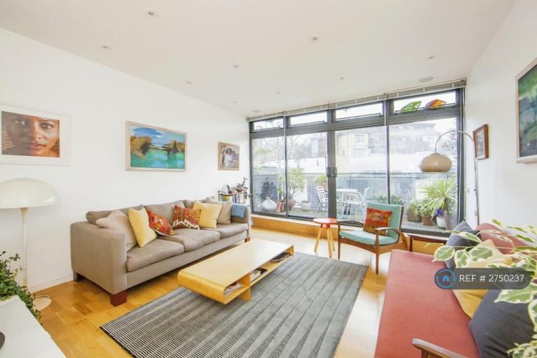 3 bedroom house in Havelock Walk, London, SE23 (3 bed) (#2750237)