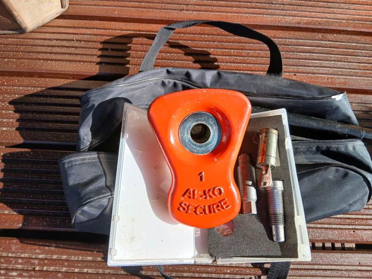 Alko caravan wheel lock no 1