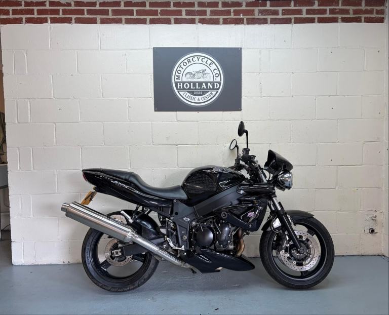 2006 Triumph Speed Four 600 - Low Miles, Runs Lovely! Great Condition.