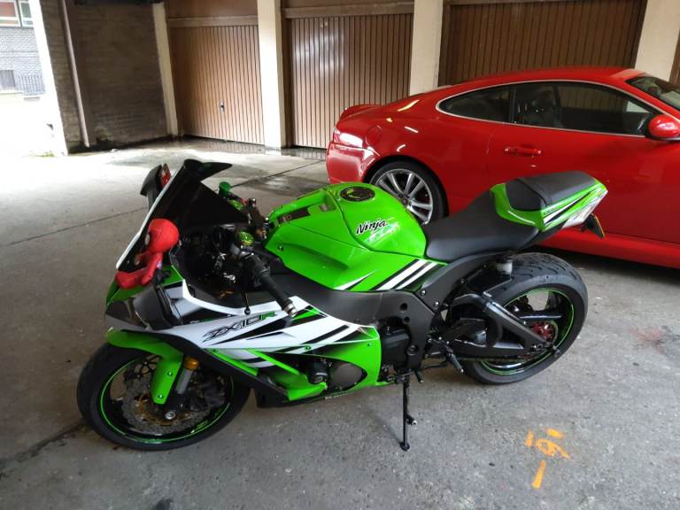 kawasaki zx10r 
