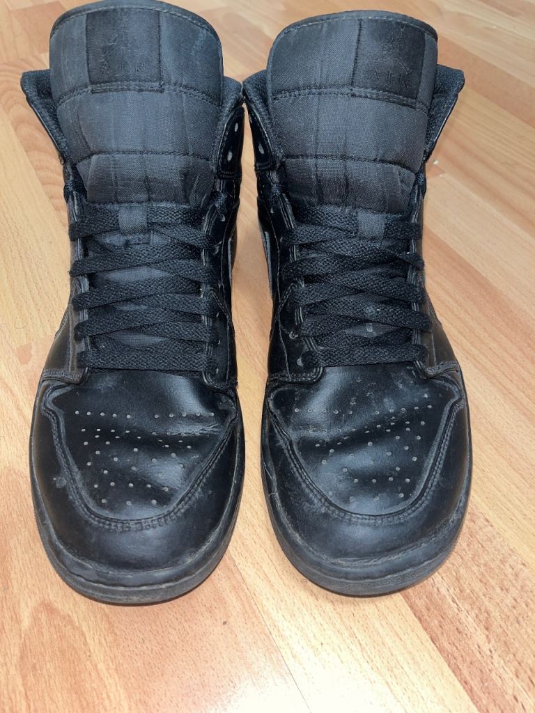 [US12] All Black Air Jordan 1’s