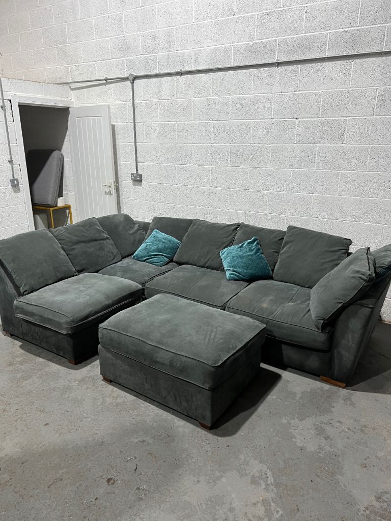 Sofa corner settee delivery available 