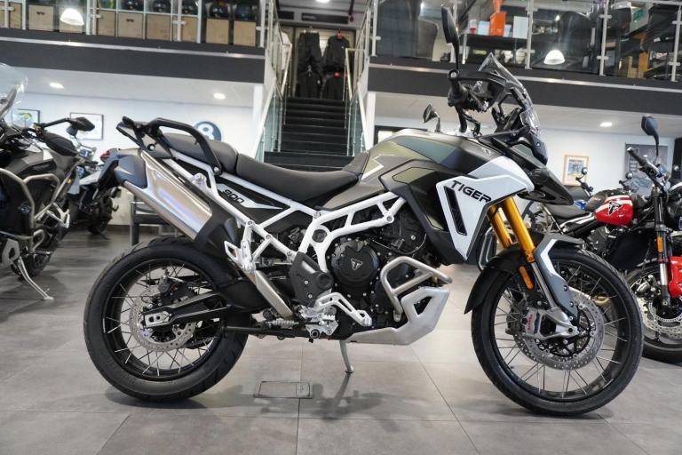 Triumph Tiger 900 Rally Pro, 2025, Matt Khaki Green. IN STOCK NOW