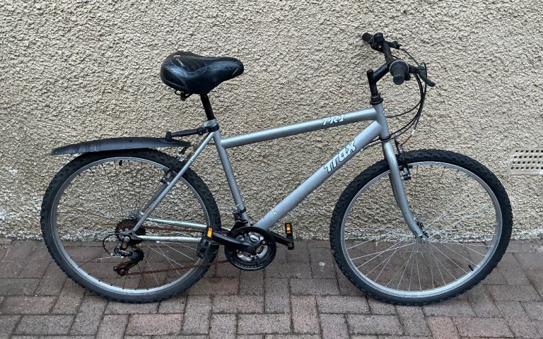 Trax TR1 Mountain Bike – Grey, Good Condition