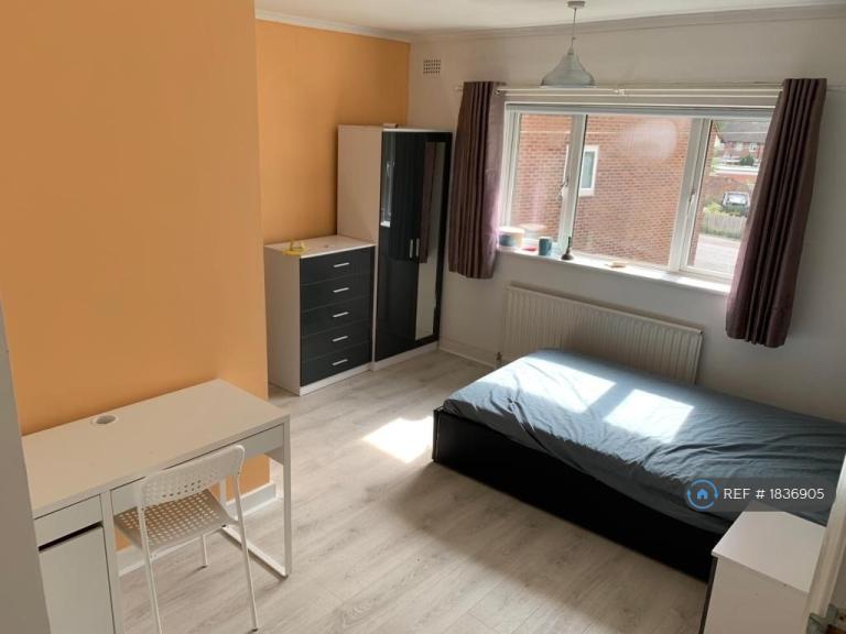 1 bedroom in Gerard Avenue, Coventry, CV4 (#1836905)