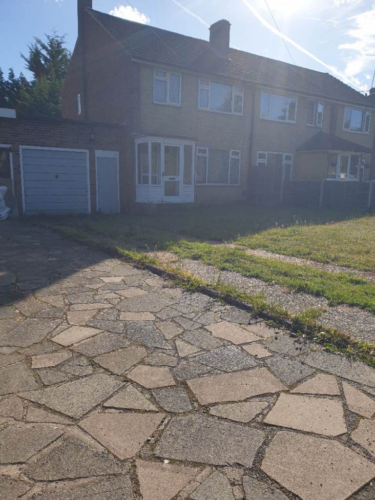 Lovely 3 bed semi detached 