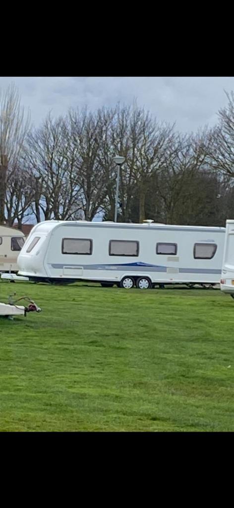 Hobby 720ukfe 7 berth caravan 2011
