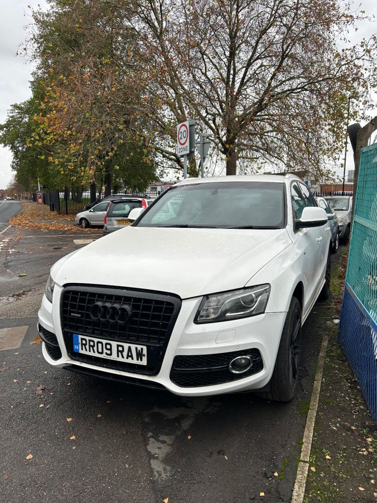 Audi, Q5, Estate, 2009, Manual, 1968 (cc), 5 doors