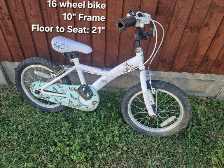 Girls 16 wheel bike - 3 to 6 Years