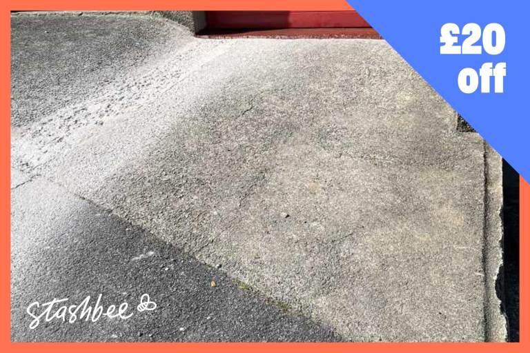 Garage to rent in Dartmouth (TQ6) | Stashbee
