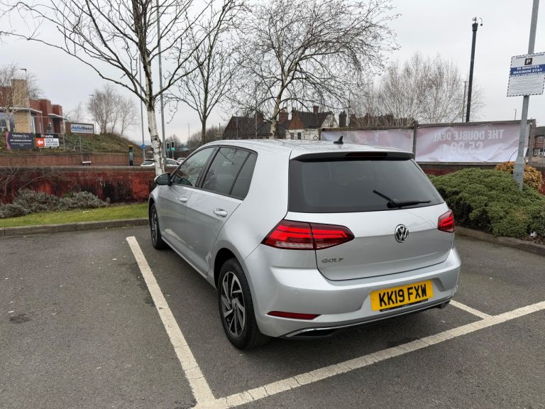 Volkswagen, GOLF, Hatchback, 2019, Semi-Auto, 1598 (cc), 5 doors