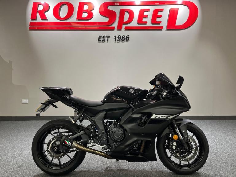Yamaha YZF R7, 2024