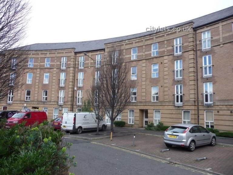 Furnished 2 bed with parking space, Morrison Circus near Haymarket, Edinburgh 