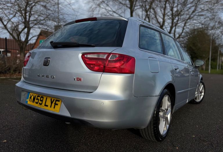 SEAT EXEO SE CR 2.0 TDI ESTATE 2010