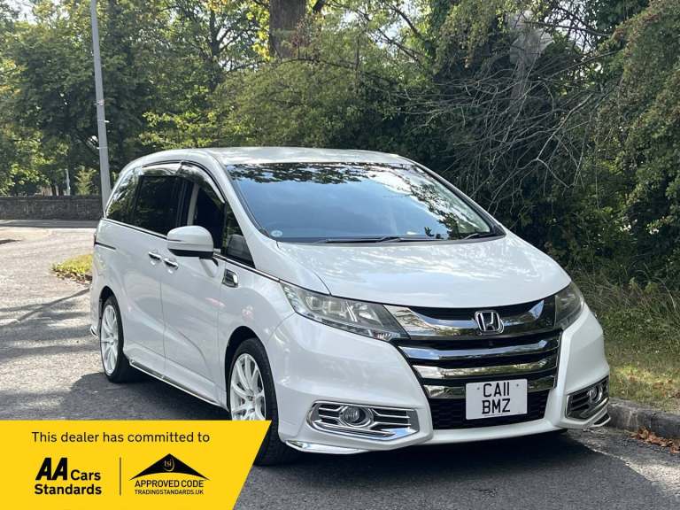 2016 Honda Odyssey 2.0 HYBRID ABSOLUTE HONDA SENSING EX PACK AUTO 7S 5DR MPV Petrol Hybrid Automatic