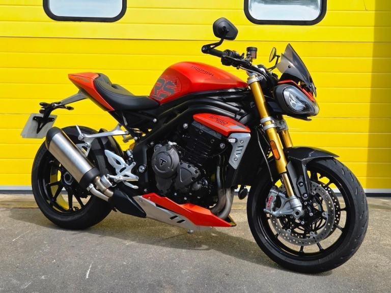 Triumph Speed Triple RS! RARE COLOUR