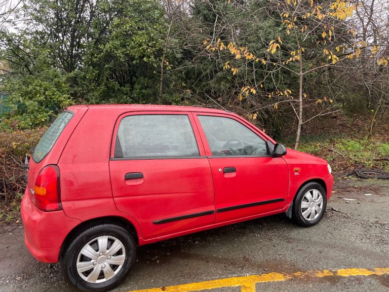 SUZUKI ALTO 1.1 GL 04 REG RED 5 DOOR GENUINE 40181 MILES MOT OCTOBER 9TH 2026 TAX £35 LOW INSURANCE