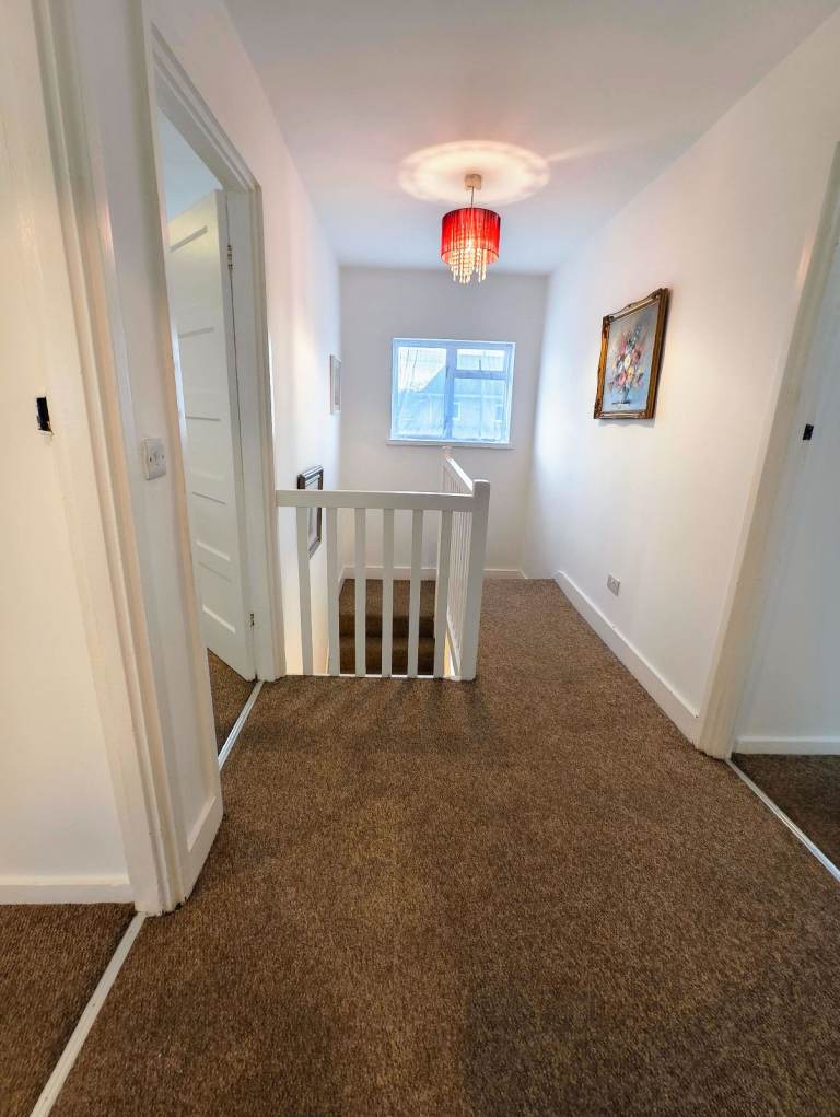 Zero Deposit | New Refurbish 3-Bed House + Study/4th Bed | 4-Car Driveway & Garden | Wimbledon SW20 