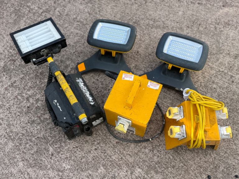 Job lot 5 items  junction box transformer 3 lights 