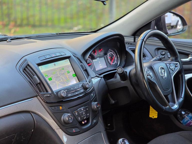 2013 Vauxhall Insignia 2.0 CDTi ecoFLEX Design Nav 5dr [Start Stop] HATCHBACK DIESEL Manual