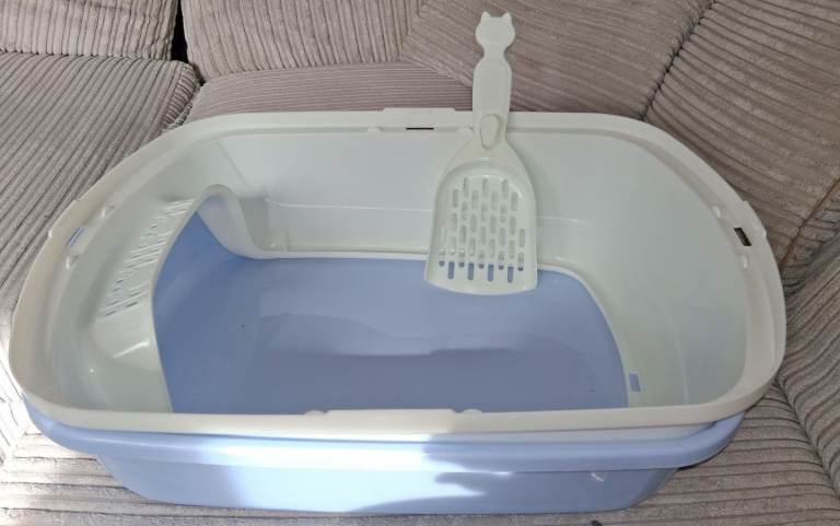 Brand new cat litter box 