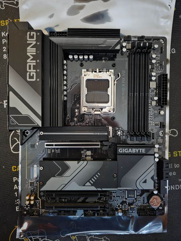 B650 Gaming X AX V2 Motherboard - used/top condition