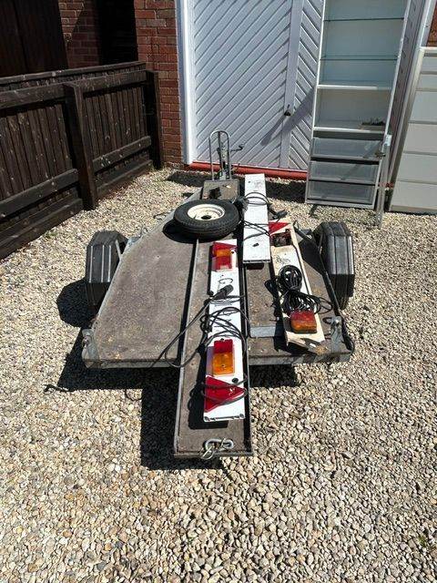 Motorbike trailer