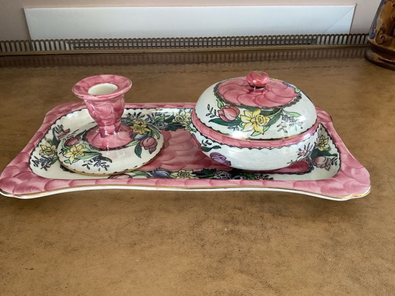 Vintage Art Deco Maling Dressing Table set
