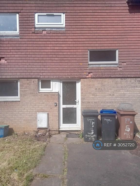 3 bedroom house in Foxwell Square, Northampton, NN3 (3 bed) (#3052720)