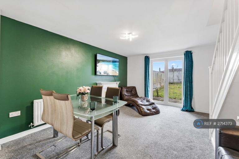 2 bedroom house in Greendale Drive, Radcliffe, M26 (2 bed) (#2714373)