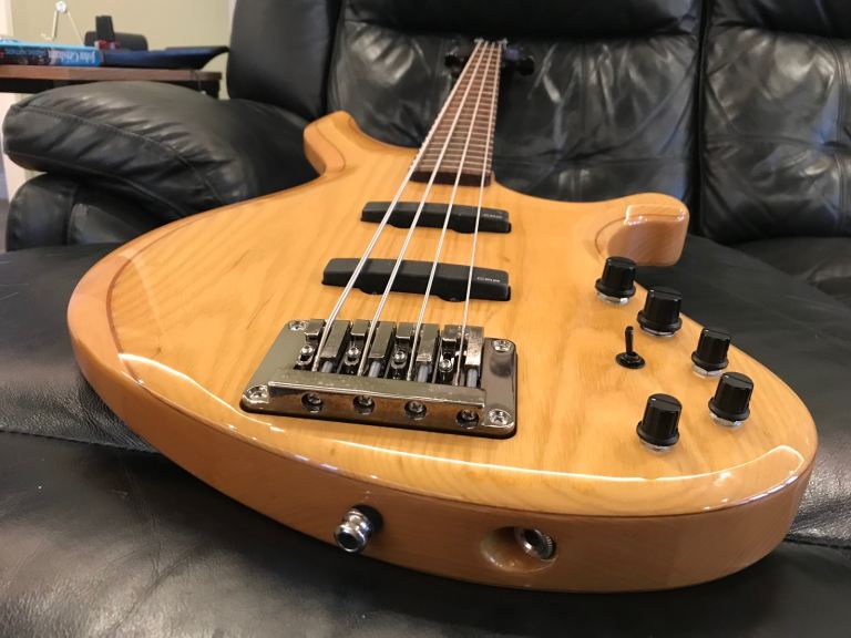Ibanez Grooveline G104-NT 4 string bass guitar, natural, Japanese, Ibanez hard case, wow!