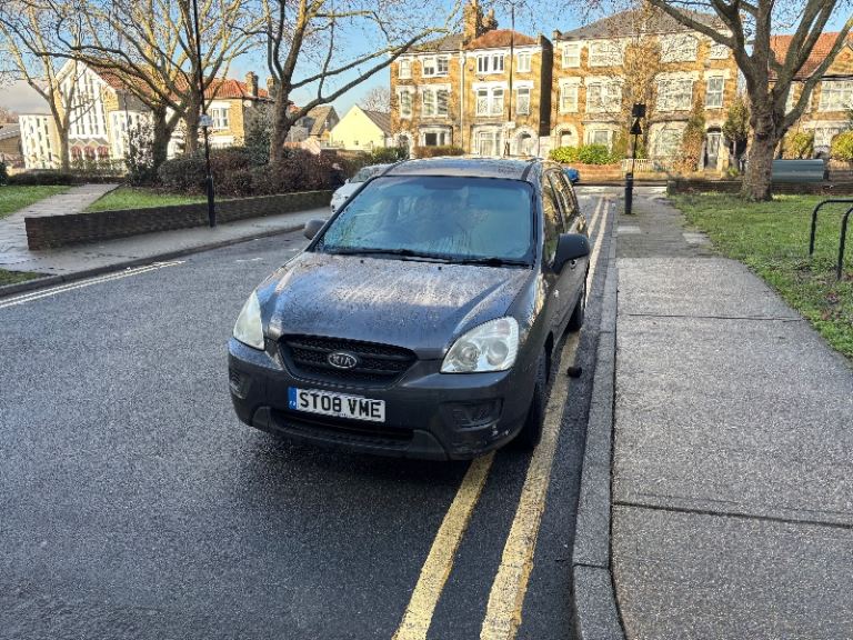 Kia, CARENS, MPV, 2008, Manual, 1998 (cc), 5 doors