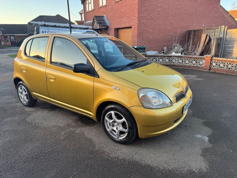 Toyota, YARIS, Automatic CDX Very Low Mileage 