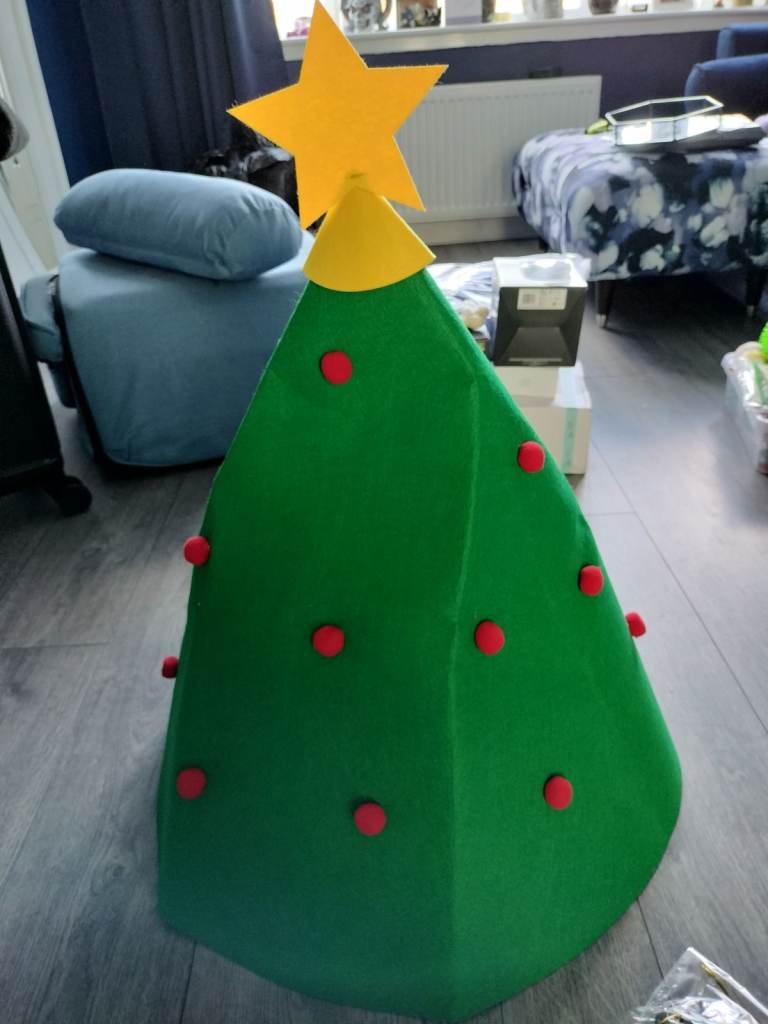 Kids 3d felt decorate your own Christmas tree 