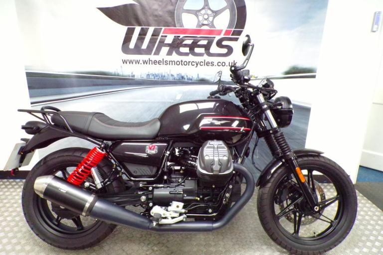 2023 MOTO GUZZI V7 111 SPECIAL WITH ONLY 1629 MILES FROM NEW