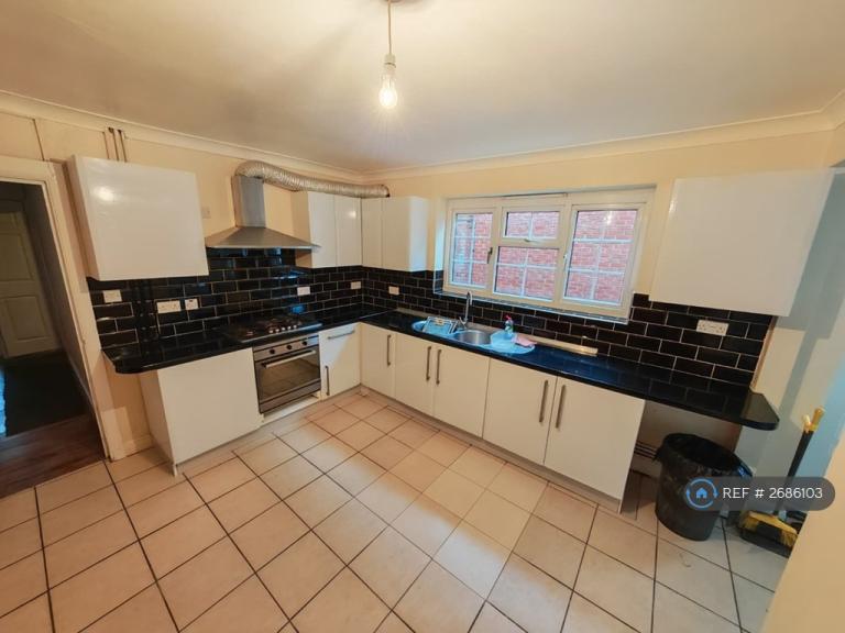 1 bedroom in Padwell Road, Southampton, SO14 (#2686103)