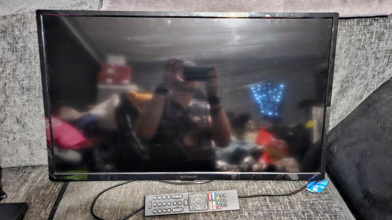 Polaroid 32inch Black Smart TV