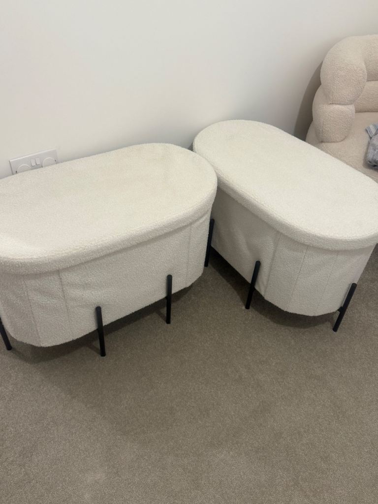 Boucle storage ottoman x2 