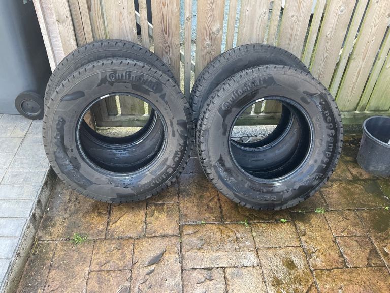 Continental 225/75 R16 CP VancoCamper