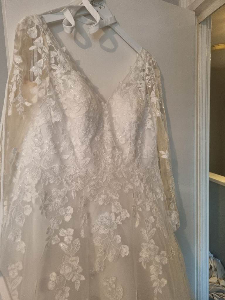 WED2B wedding dress size 20