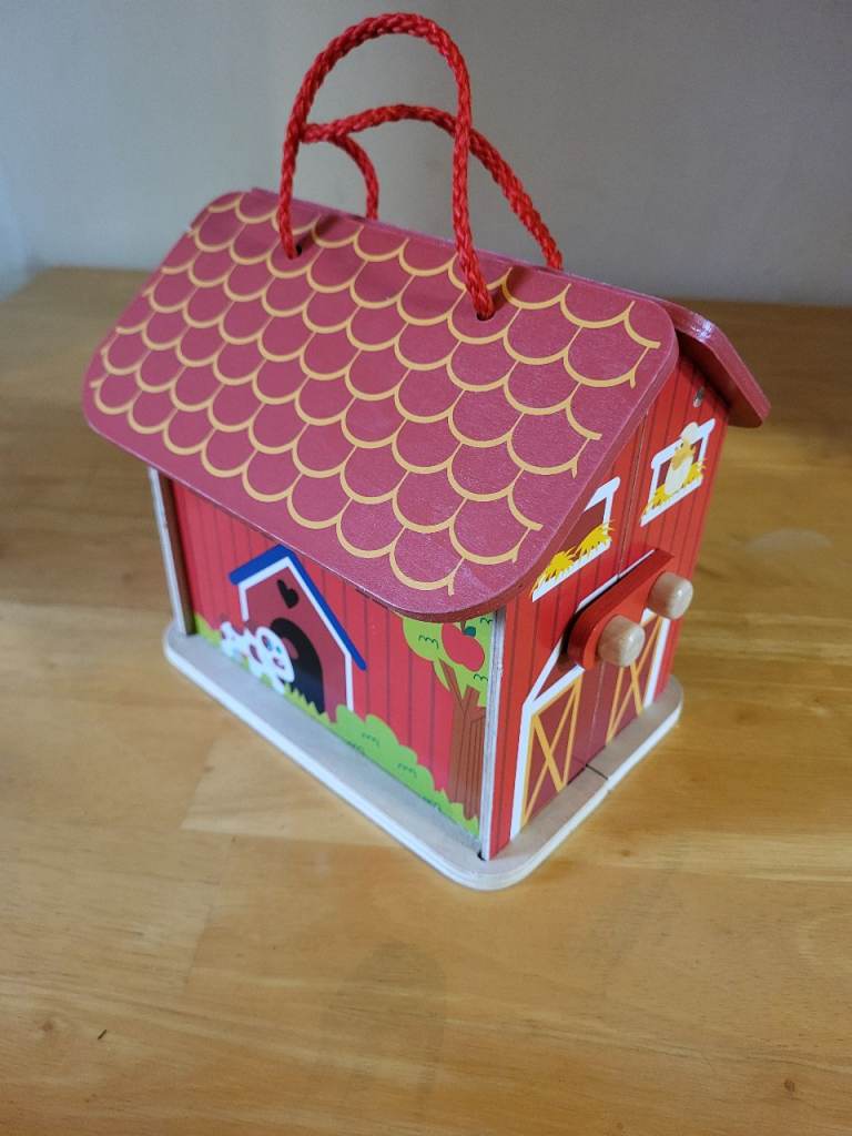 Wooden Barn Carry Case Playset with Farm Animals, Cow & Pig Figures