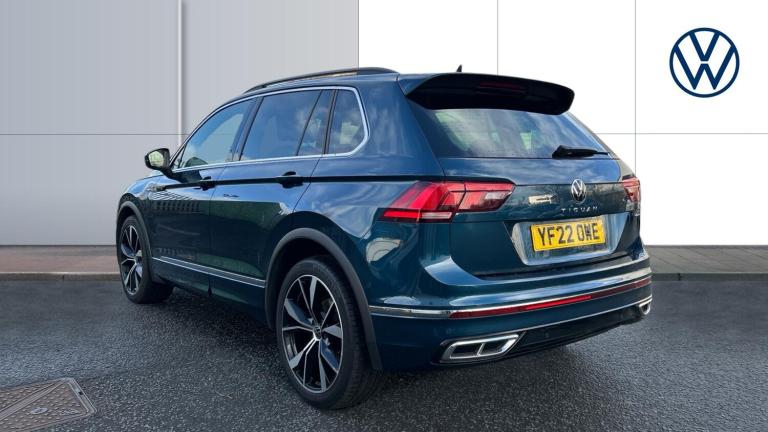 2022 Volkswagen Tiguan 2.0 TDI 200 4Motion R-Line 5dr DSG ESTATE DIESEL Automatic