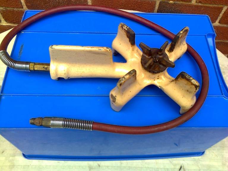 Gas Cooker/Stove, No Text Please, gas ring, heavy duty, with gas pipe. ## ### ######### ###. ### 